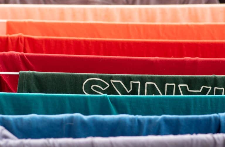 roupas coloridas